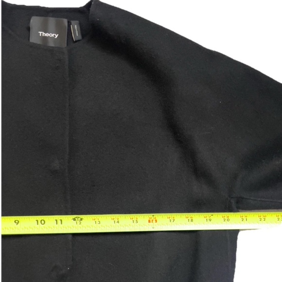 Theory Straight Fit Coat in Black Wool Cashmere Blend Women's Small - Picture 9 of 13